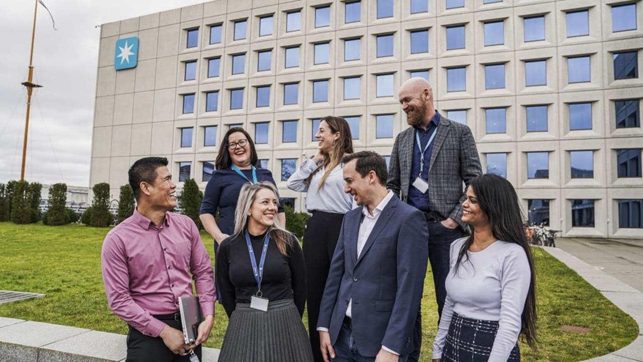 Employees at head quaters