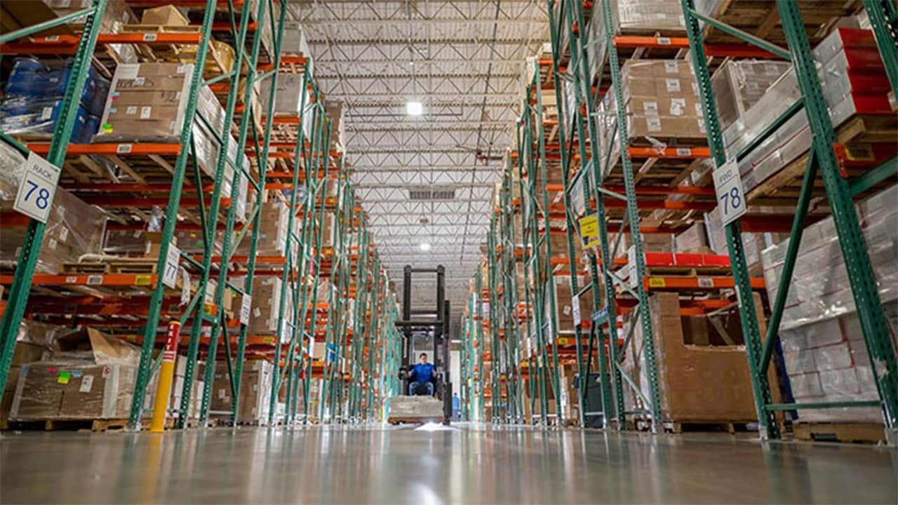 Moving the warehouse items