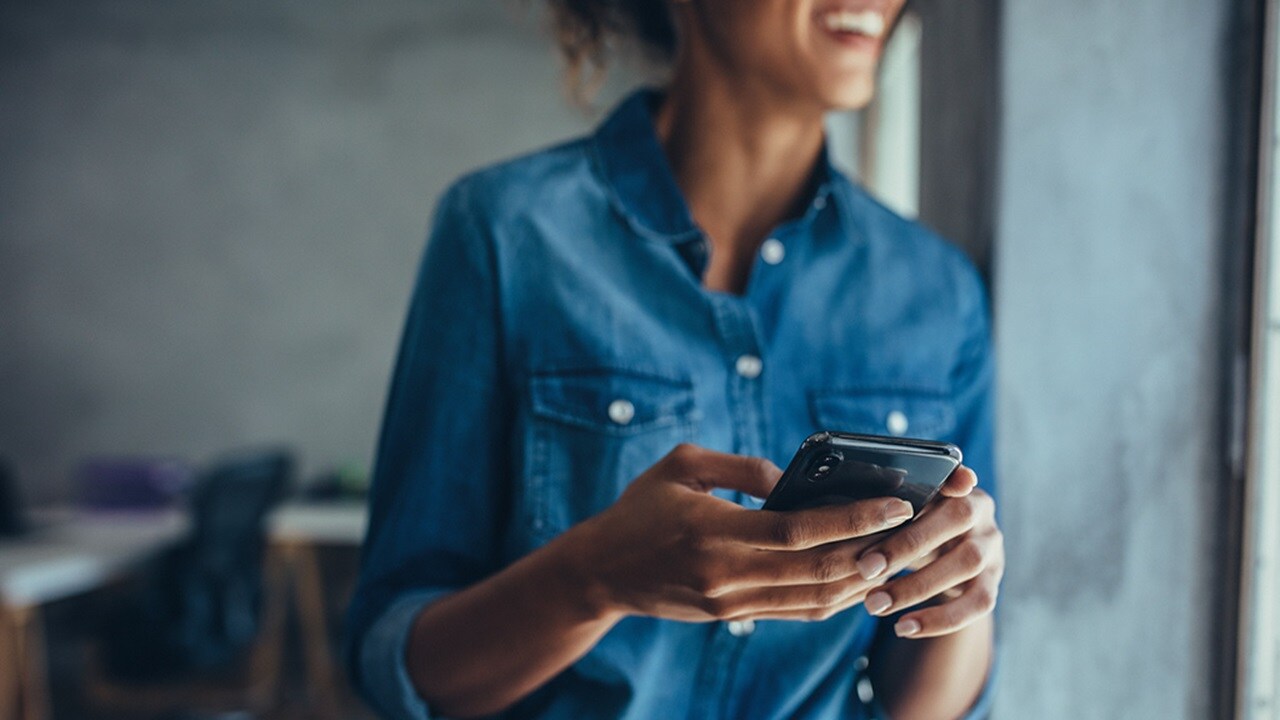 People at work, on the phone, meetings, customers