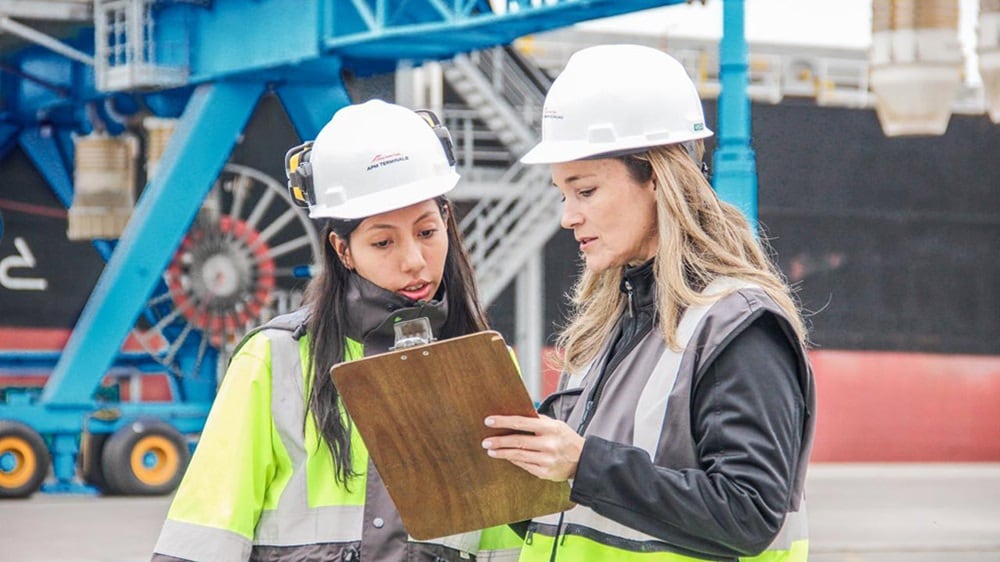 Peru Warehouse and Trucking Images